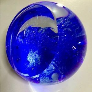 Vintage CAITHNESS RIBBONS Studio Crystal Paperweight, Scotland